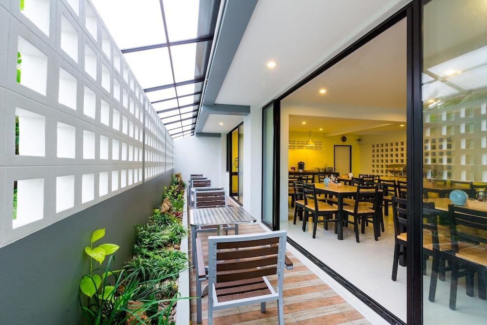 Sleep Whale Hotel Krabi town Exterior foto